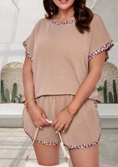 Plus Size Leopard Print Knit Set